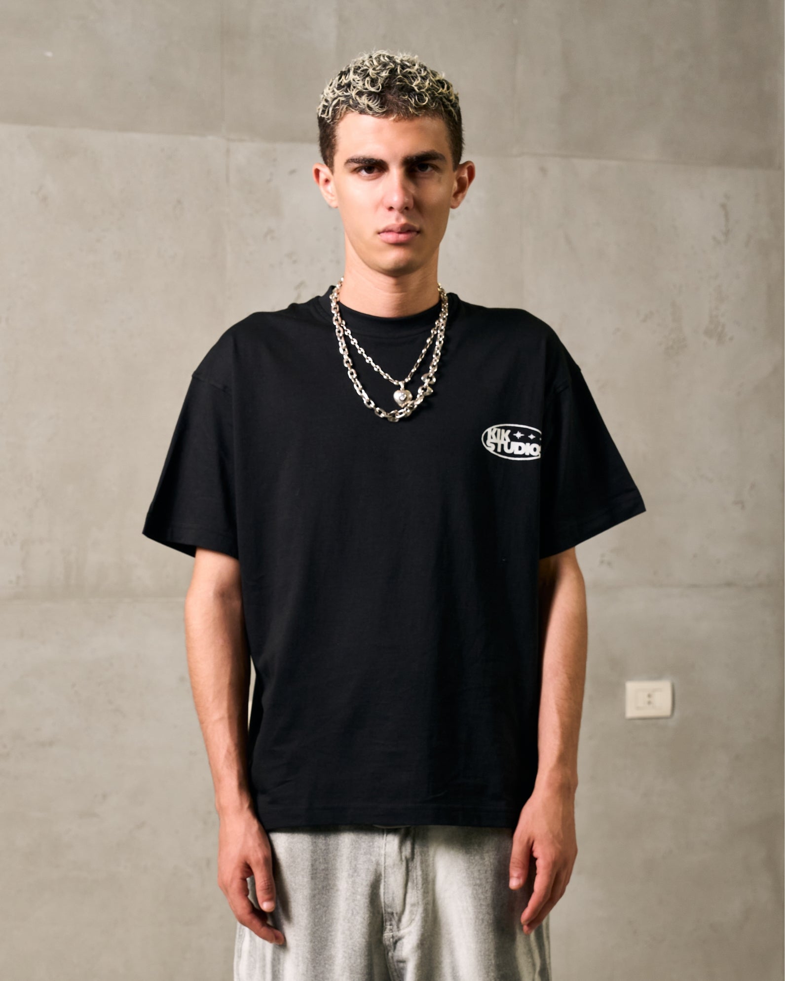 KIK STUDIOS- BLACK