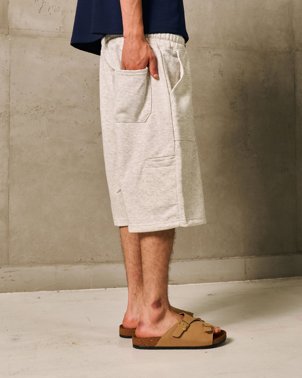 KIK SHORT - LIGHT GREY