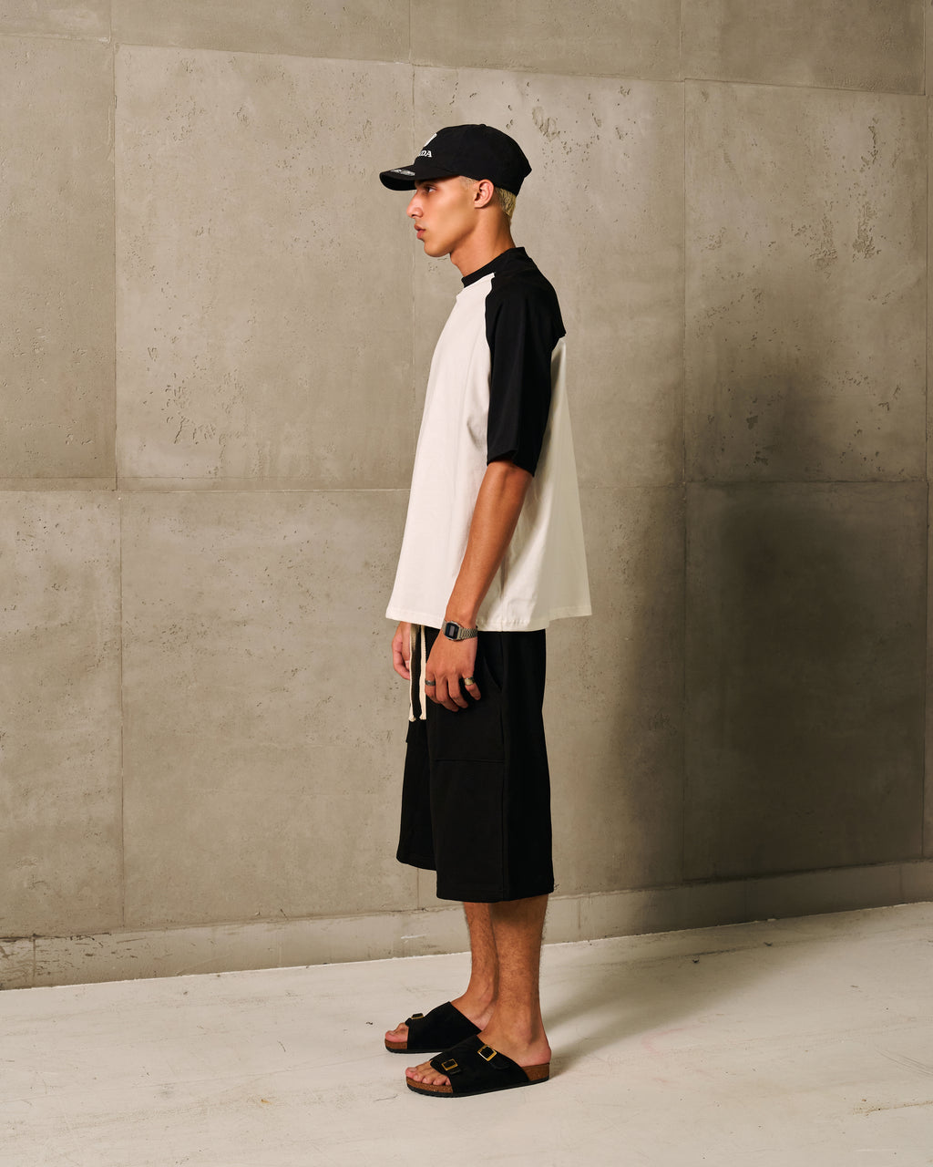 KIK OBJ REGLAN TEE - WHITE