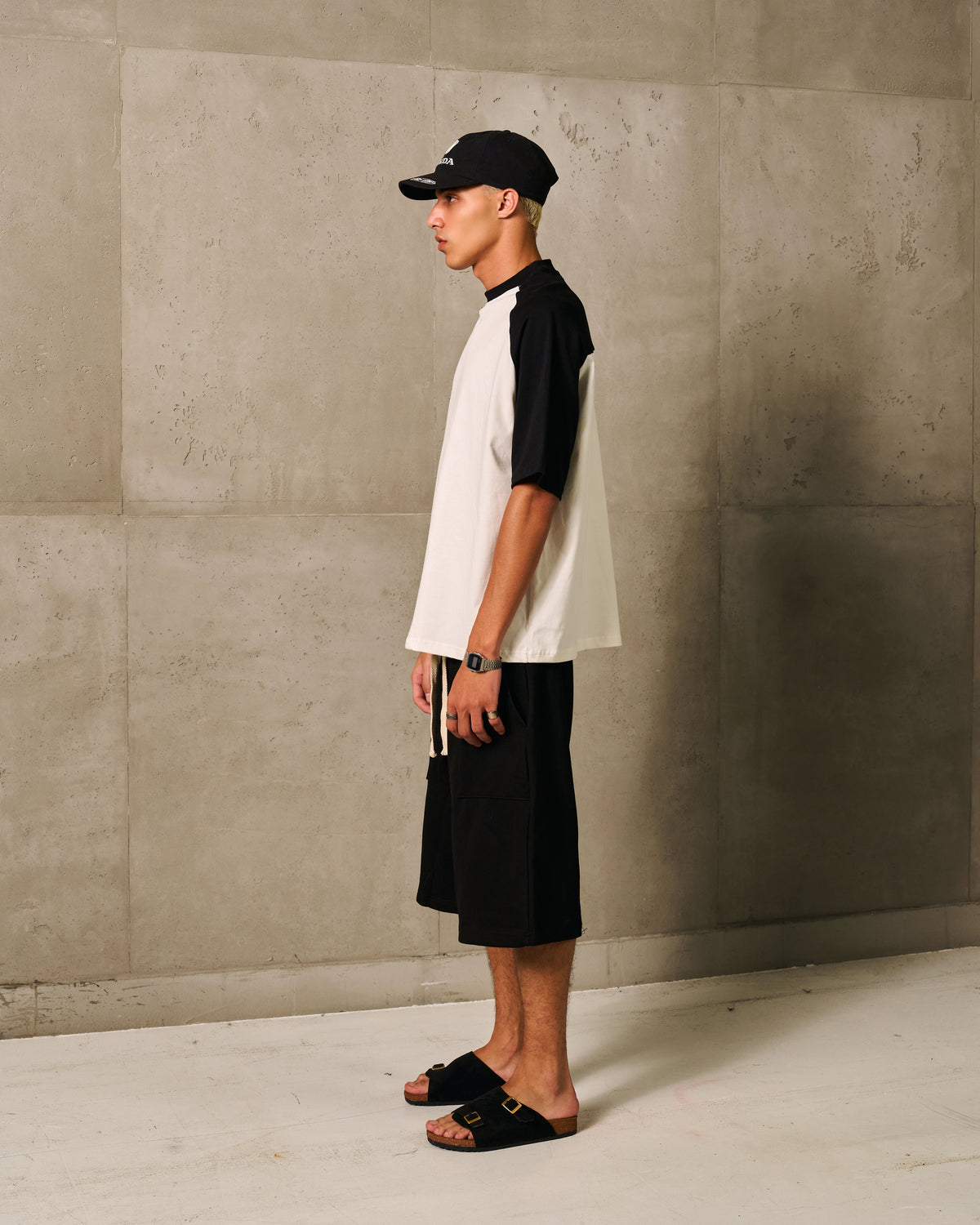 KIK OBJ REGLAN TEE - WHITE