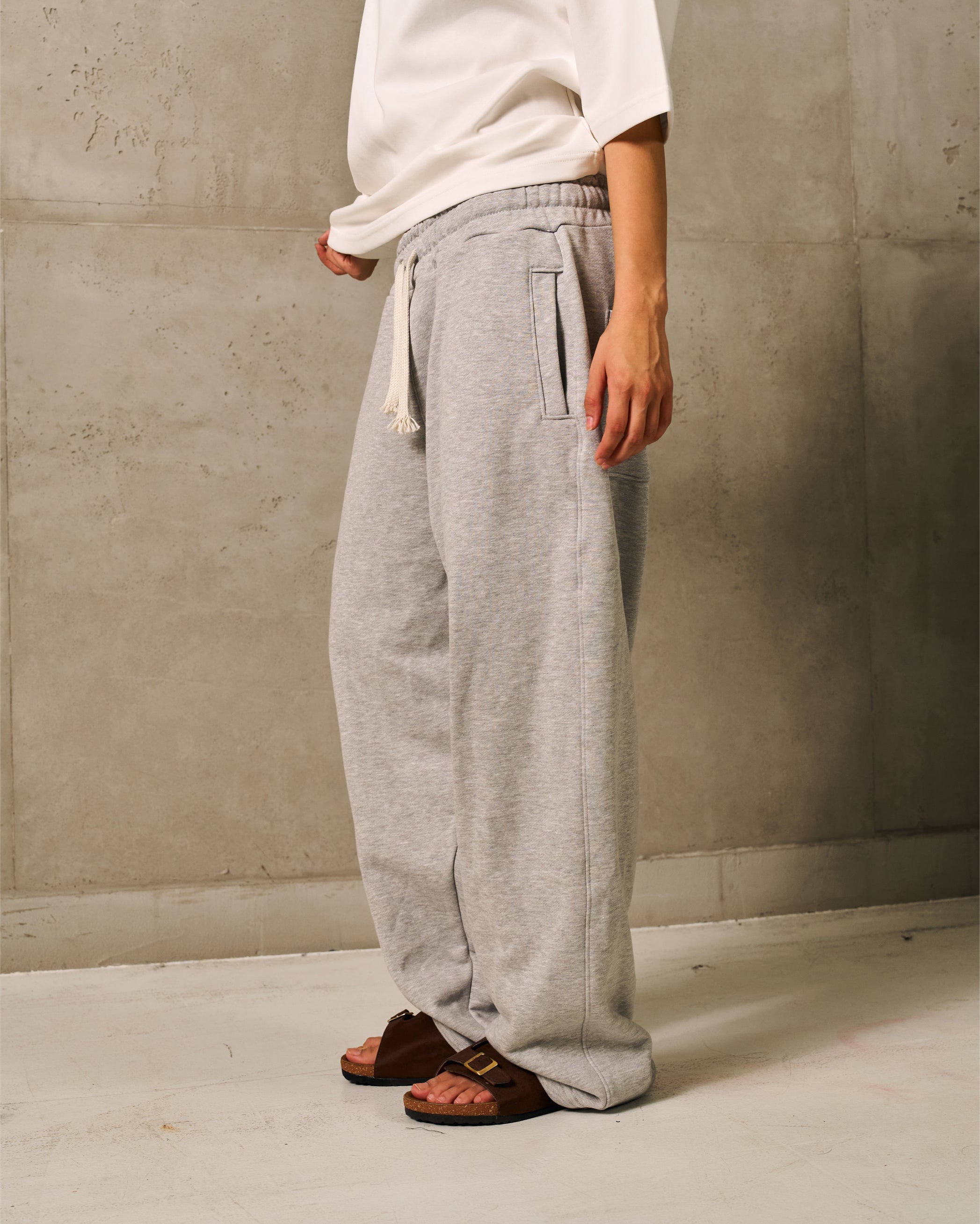KIK SWEATPANT- LIGHT GREY